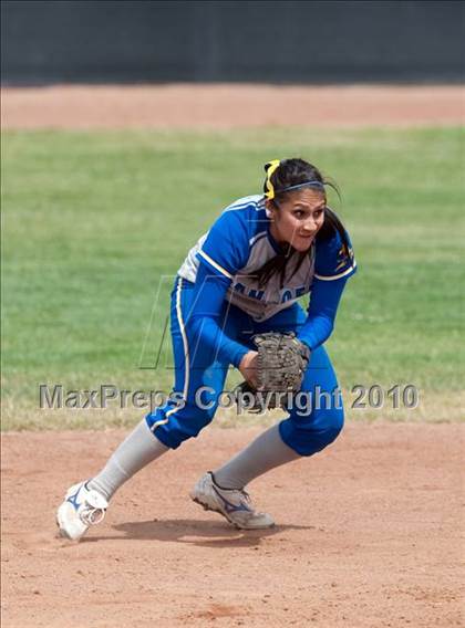 Thumbnail 2 in Bishop Amat vs. Carson (Spring Fling Classic) photogallery.