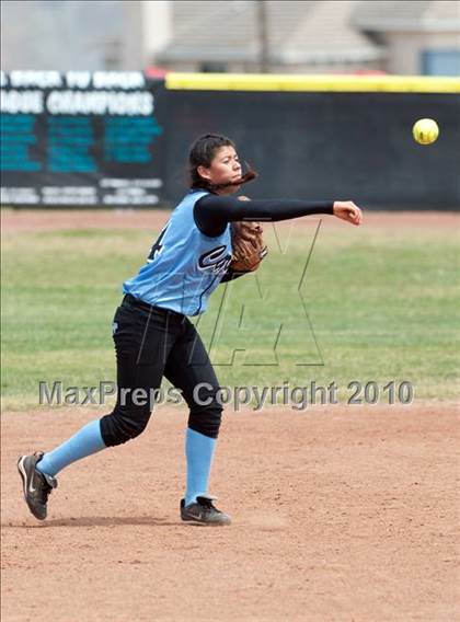 Thumbnail 1 in Bishop Amat vs. Carson (Spring Fling Classic) photogallery.