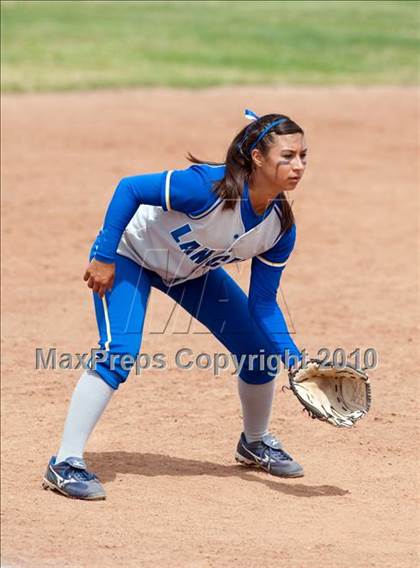 Thumbnail 3 in Bishop Amat vs. Carson (Spring Fling Classic) photogallery.