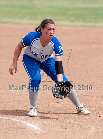 Thumbnail 2 in Bishop Amat vs. Carson (Spring Fling Classic) photogallery.