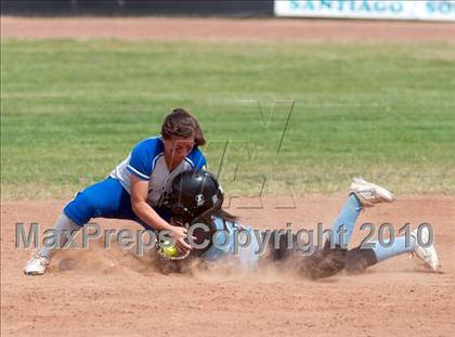 Thumbnail 1 in Bishop Amat vs. Carson (Spring Fling Classic) photogallery.
