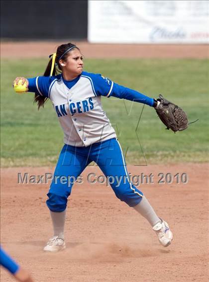 Thumbnail 3 in Bishop Amat vs. Carson (Spring Fling Classic) photogallery.
