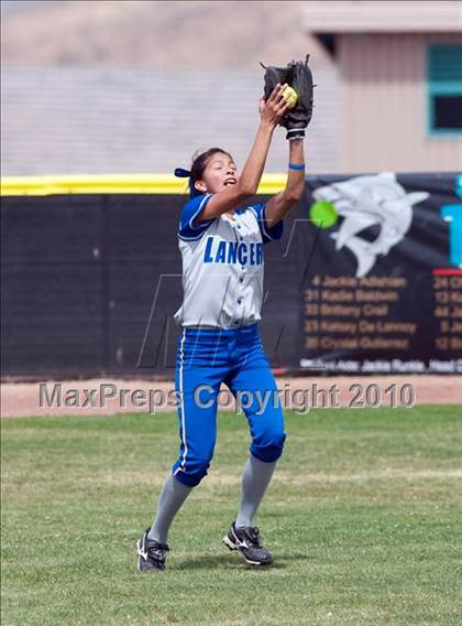 Thumbnail 1 in Bishop Amat vs. Carson (Spring Fling Classic) photogallery.