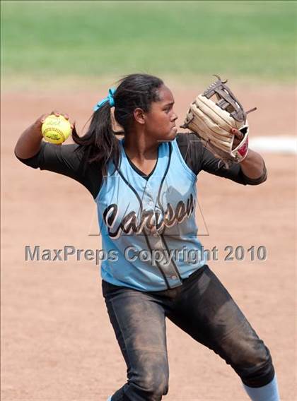 Thumbnail 2 in Bishop Amat vs. Carson (Spring Fling Classic) photogallery.