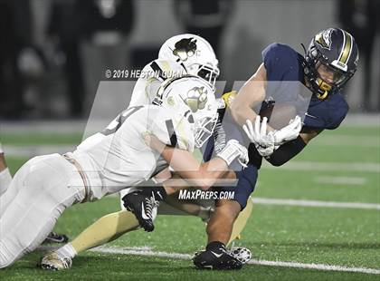 Thumbnail 3 in Calabasas @ St. John Bosco (CIF-SS D1 Playoff) photogallery.