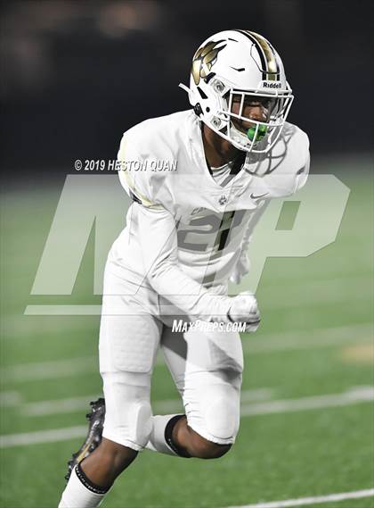 Thumbnail 2 in Calabasas @ St. John Bosco (CIF-SS D1 Playoff) photogallery.