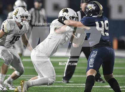 Thumbnail 3 in Calabasas @ St. John Bosco (CIF-SS D1 Playoff) photogallery.