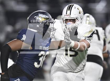 Thumbnail 2 in Calabasas @ St. John Bosco (CIF-SS D1 Playoff) photogallery.