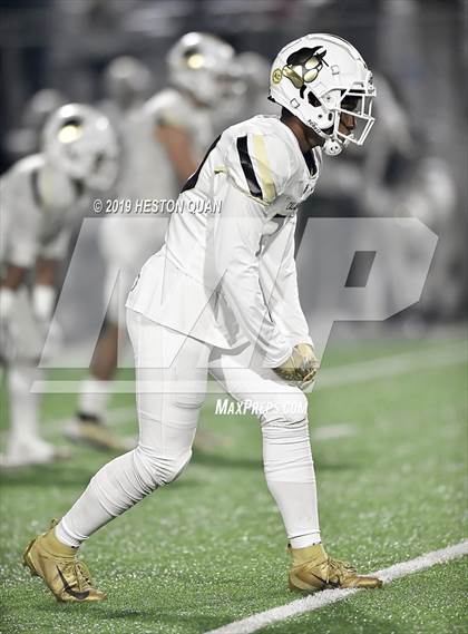 Thumbnail 1 in Calabasas @ St. John Bosco (CIF-SS D1 Playoff) photogallery.