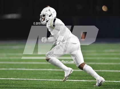 Thumbnail 2 in Calabasas @ St. John Bosco (CIF-SS D1 Playoff) photogallery.