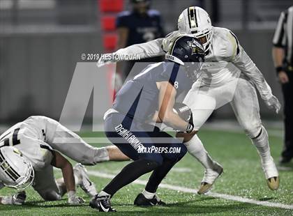 Thumbnail 3 in Calabasas @ St. John Bosco (CIF-SS D1 Playoff) photogallery.