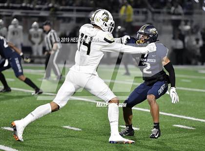 Thumbnail 3 in Calabasas @ St. John Bosco (CIF-SS D1 Playoff) photogallery.