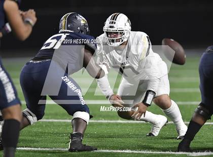 Thumbnail 3 in Calabasas @ St. John Bosco (CIF-SS D1 Playoff) photogallery.