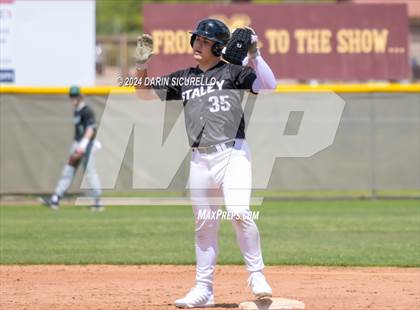 Thumbnail 2 in Staley vs Tigard (Coach Bob National Invitational) photogallery.