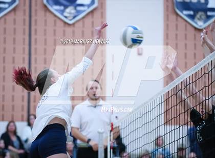 Thumbnail 3 in Stoney Creek vs Lake Orion (MHSAA Regional Semifinal) photogallery.