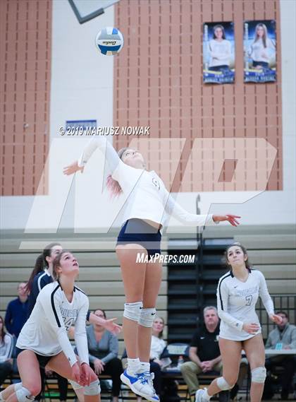 Thumbnail 2 in Stoney Creek vs Lake Orion (MHSAA Regional Semifinal) photogallery.