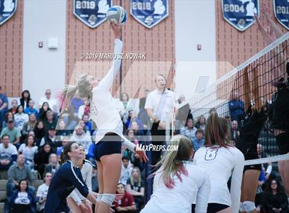 Thumbnail 3 in Stoney Creek vs Lake Orion (MHSAA Regional Semifinal) photogallery.