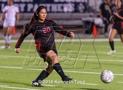 Thumbnail 3 in O'Connor vs. Stevens photogallery.