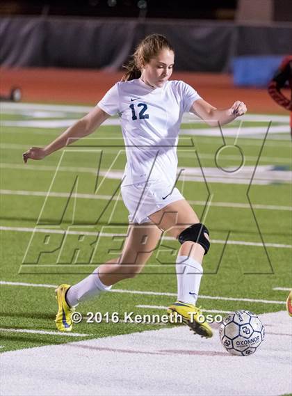Thumbnail 2 in O'Connor vs. Stevens photogallery.