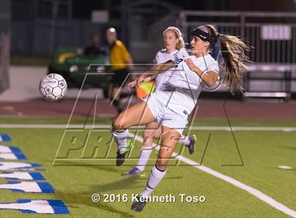 Thumbnail 2 in O'Connor vs. Stevens photogallery.