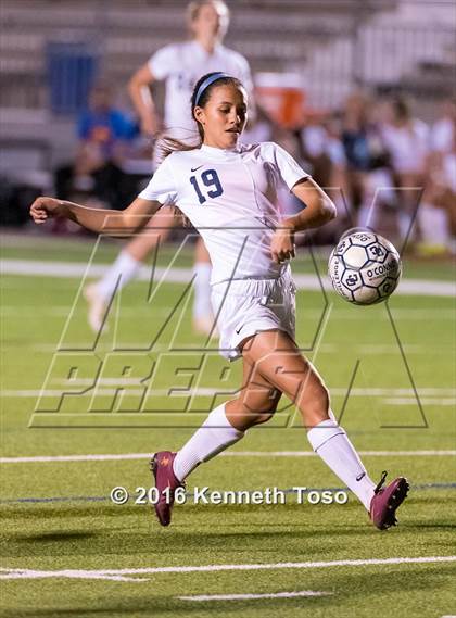 Thumbnail 3 in O'Connor vs. Stevens photogallery.