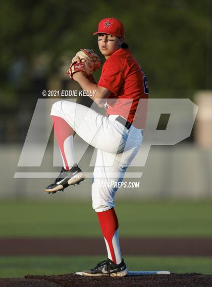 Thumbnail 2 in Dallas Jesuit vs. Coppell (UIL 6A Area Playoff) photogallery.