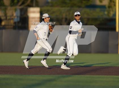 Thumbnail 3 in Dallas Jesuit vs. Coppell (UIL 6A Area Playoff) photogallery.