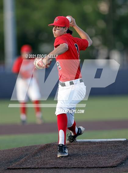 Thumbnail 3 in Dallas Jesuit vs. Coppell (UIL 6A Area Playoff) photogallery.