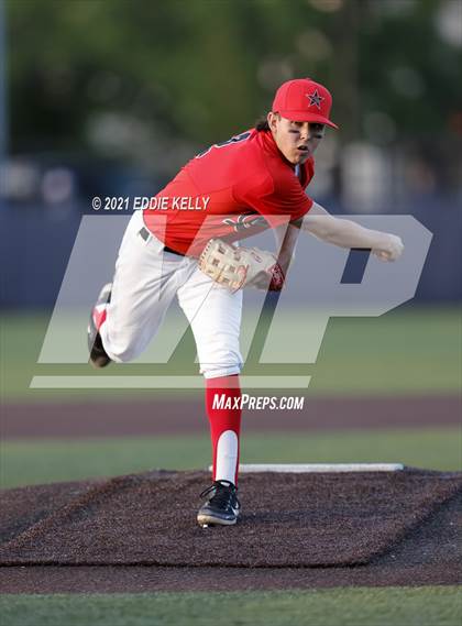 Thumbnail 1 in Dallas Jesuit vs. Coppell (UIL 6A Area Playoff) photogallery.