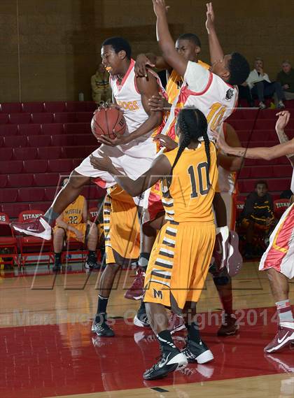 Thumbnail 2 in Mission vs. Encina Prep (Common Good Classic) photogallery.