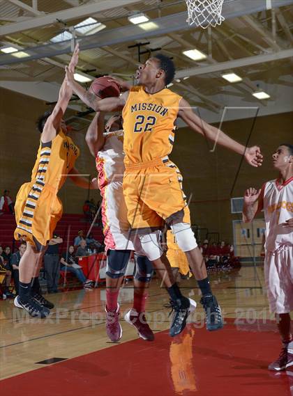 Thumbnail 3 in Mission vs. Encina Prep (Common Good Classic) photogallery.
