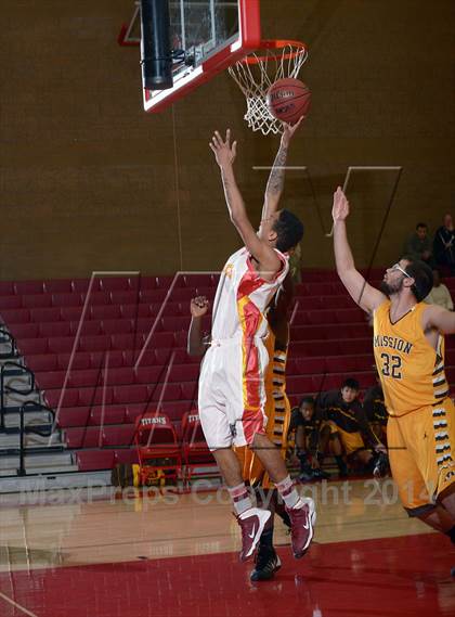 Thumbnail 1 in Mission vs. Encina Prep (Common Good Classic) photogallery.