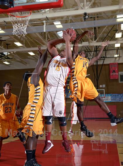 Thumbnail 1 in Mission vs. Encina Prep (Common Good Classic) photogallery.