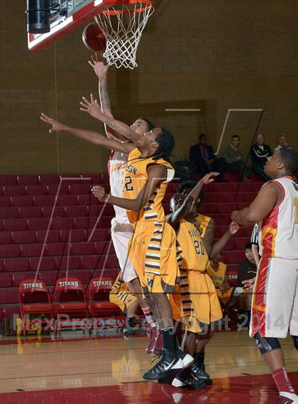Thumbnail 3 in Mission vs. Encina Prep (Common Good Classic) photogallery.