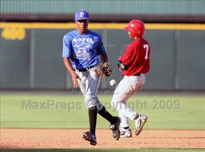 Thumbnail 3 in North vs. South (Austin Area All-Stars) photogallery.