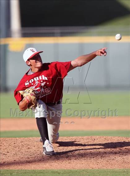 Thumbnail 2 in North vs. South (Austin Area All-Stars) photogallery.