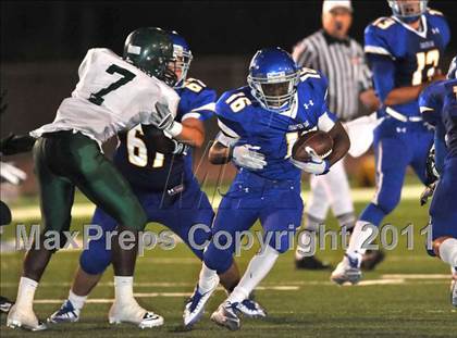 Thumbnail 3 in Gardena @ Charter Oak photogallery.