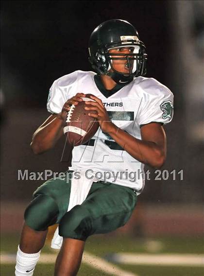 Thumbnail 2 in Gardena @ Charter Oak photogallery.