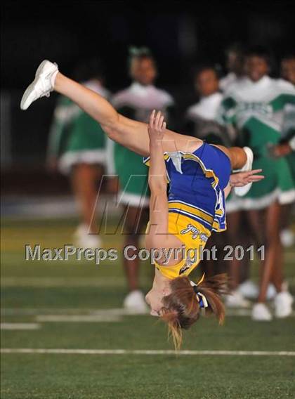 Thumbnail 2 in Gardena @ Charter Oak photogallery.