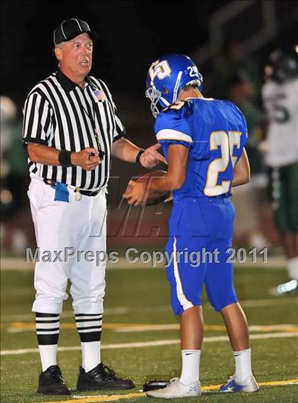 Thumbnail 2 in Gardena @ Charter Oak photogallery.