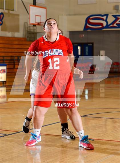 Thumbnail 2 in Los Alamitos vs Valencia photogallery.