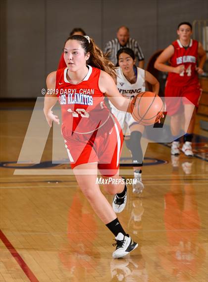 Thumbnail 2 in Los Alamitos vs Valencia photogallery.