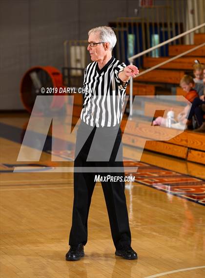 Thumbnail 1 in Los Alamitos vs Valencia photogallery.