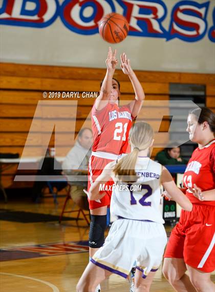 Thumbnail 2 in Los Alamitos vs Valencia photogallery.