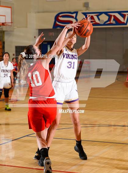 Thumbnail 2 in Los Alamitos vs Valencia photogallery.