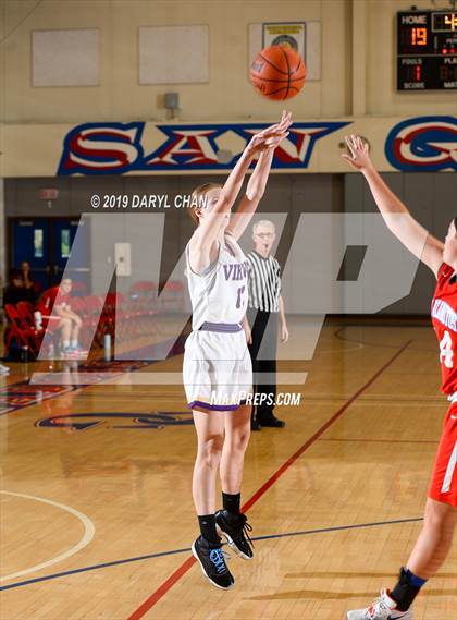 Thumbnail 3 in Los Alamitos vs Valencia photogallery.