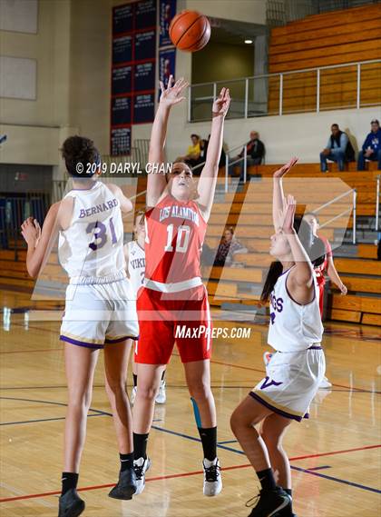Thumbnail 1 in Los Alamitos vs Valencia photogallery.