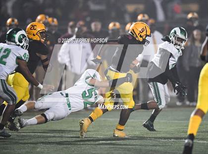 Thumbnail 3 in Edison vs. St. Mary's (CIF SJS D1 Round 2 Playoff) photogallery.
