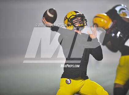 Thumbnail 2 in Edison vs. St. Mary's (CIF SJS D1 Round 2 Playoff) photogallery.