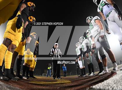 Thumbnail 1 in Edison vs. St. Mary's (CIF SJS D1 Round 2 Playoff) photogallery.
